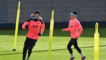 Haaland y Foden, durante el entrenamiento de ayer con el City.