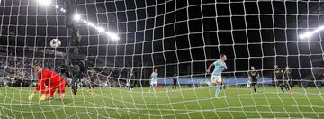 Iago Aspas empató el partido de penalti. 1-1.