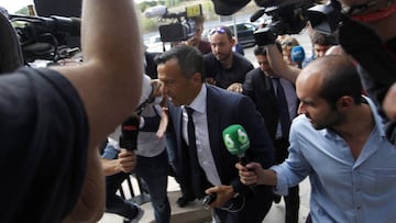 Super-agent Jorge Mendes in court over Falcao 'tax evasion'