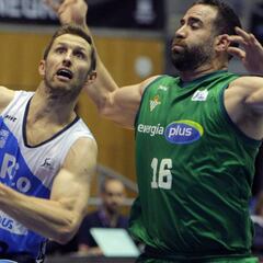 El Obradoiro se salva y deja al Betis al borde del descenso