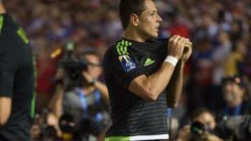 Chicharito le respondió a Oliver Barral