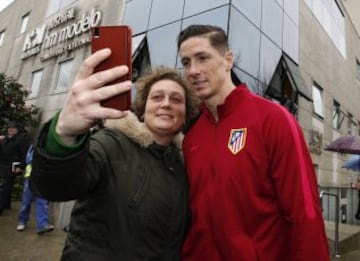 Torres ha recibido el alta de la clínica coruñesa en la que pasó la noche en observación y ha agradecido las muestras de cariño que ha recibido.