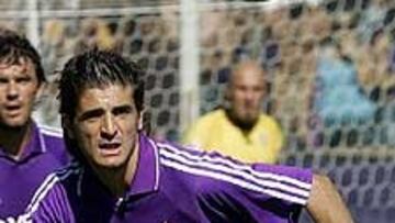 <b>POCAS OPORTUNIDADES.</B> Portillo es suplente en la Fiorentina y sólo en la Copa tiene oportunidad de ser titular.