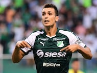 Surgió en Racing de Avellaneda donde no tuvo muchas oportunidades. Luego partió a equipos del ascenso argentino, pero fue en Deportivo Cuenca donde dio el salto. Hizo 19 goles antes de pasar a préstamo a Barcelona de Ecuador, club en el que festejó 16 veces. Ahora, en el Deportivo Cali anotó 25 tantos, siendo fundamental en el cuadro colombiano. ¿Otro plus? Tiene solo 25 años...