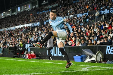 El delantero de 36 años, ha desarrollado la mayor parte de su carrera en el Celta de Vigo, convirtiéndose en su máximo goleador histórico. 