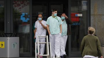 La Paz workers leave the hospital during the coronavirus crisis, in Madrid, on Thursday 19, March 2020