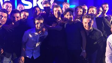 Los ciclistas del Sky posaron al término de los Team Sky Awards, el homenaje que hace el equipo a sus corredores.