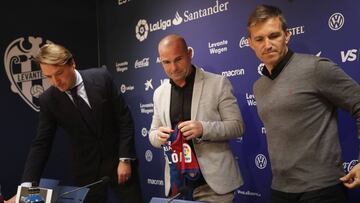 Reducci¨®n de sueldos para evitar un ERTE en el Levante: incluye al presidente, t¨¦cnico y plantilla