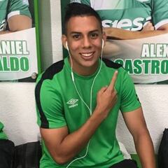 Se complica la llegada del refuerzo de Cruz Azul, Alex Castro