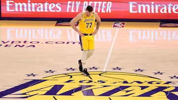 LOS ANGELES, CA - APRIL 30: Los Angeles Lakers guard Luka Doncic (77) during game 5 of the first round of the NBA Western Conference Playoffs between the Minnesota Timberwolves and the Los Angeles Lakers on April 30, 2025, at Crypto.com Arena in Los Angeles, CA. (Photo by Jevone Moore/Icon Sportswire via Getty Images)