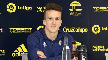 Salvi: "El Córdoba va a venir con el cuchillo entre los dientes"