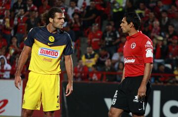 El defensa venezolano llegó al Club América después de firmar una gran Copa América en 2011. El fuerte zaguero jugó 12 partidos con las Águilas y después partió al futbol argentino para jugar con Lanús. Da la impresión de que Vizcarrondo podría haber tenido un mejor desempeño.