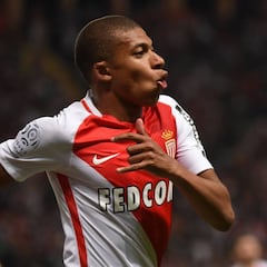 Mbappé, sobre su futuro: "A mi edad, lo que necesito es jugar"