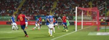 David Silva marca el 3-0. 