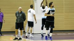 19/10/16 VALDEBEBAS , CIUDAD DEPORTIVA REAL MADRID , ENTRENAMIENTO REAL MADRID DE BALONCESTO , PABLO LASO Y SERGIO LLULL