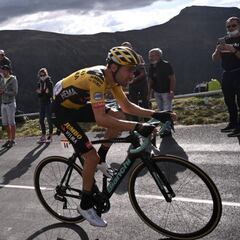 "Tom Dumoulin aún es candidato para luchar por grandes vueltas"