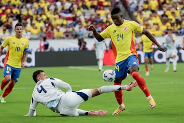 La Selección Colombia venció 3-0 a Costa Rica en el State Farm Stadium y aseguró su clasificación a la siguiente fase de la Copa América.