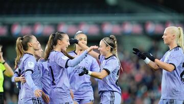 Trondheim (Norway), 21/09/2022.- Real Madrid's Caroline Weir (C-L) celebrates with teammates after scoring the 3-0 lead during the UEFA Women's Champions League second qualifying round, first leg soccer match between Rosenborg BK and Real Madrid in Trondheim, Norway, 21 September 2022. (Liga de Campeones, Noruega) EFE/EPA/Ole Martin Wold NORWAY OUT
