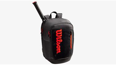 Todo lo que necesitas para jugar al pádel (y en oferta): palas, pelotas, equipaciones y mochilas