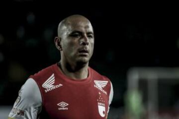 Omar Pérez salió campeón de 2 Ligas, 2 Superligas, 1 Copa Sudamericana y 1 Copa Colombia. 