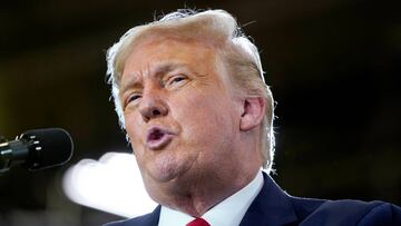 U.S. President Donald Trump speaks during an appearance at a Whirlpool Corporation washing machine factory in Clyde, Ohio, U.S., August 6, 2020. REUTERS/Joshua Roberts