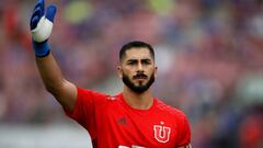 Herrera supera a Vargas y es el arquero con más partidos en la U