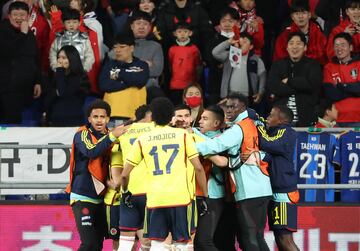 Colombia empató 2-2 frente a Córea del sur en su primer amistoso del año. Los goles estuvieron a cargo de James Rodírguez y Jorge Carrascal, mientras que por los coreanos marcó Heung Min Son.