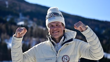 Norway's Johannes Hoesflot Klaebo gestures after competing in the men's 10km cross-country interval start free event of the Milano Cortina 2026 Winter Olympic Games at Tesero Cross-Country Skiing Stadium in Lago di Tesero (Val di Fiemme) on February 13, 2026. (Photo by Tobias SCHWARZ / AFP)