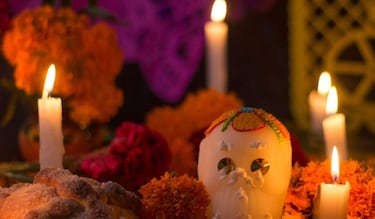 Cuándo se prenden las velas del altar de Día de Muertos: este es su curioso significado