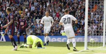 Asistencia de Cristiano a Jesé para que marque el cuarto gol delpartido.