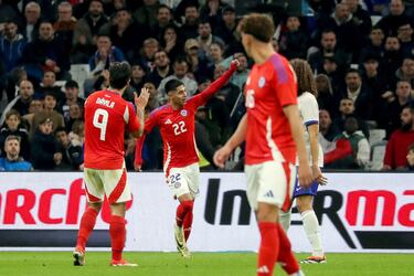 “Osorio tiene el prototipo de jugador europeo, no es el típico futbolista chileno”