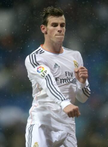 Bale celebra uno de sus goles.