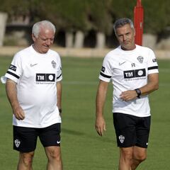 Escribá: "Pido disculpas porque una cosa es el error y otra expresarlo mal"