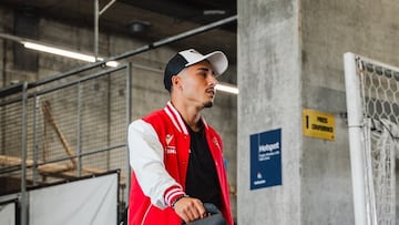 Dos europeos a la Roja: tienen 22 y 24 años