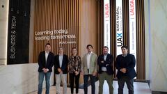 Manel Valcarce, Jefe de Estudios del Grado en Gestión Deportiva; Isabel Rodríguez, Rectora de UAX; Miguel Palencia, Director de UAX Rafa Nadal School of Sport; Juan Vicente Marín, Director Adjunto a la Dirección General Ejecutiva de LALIGA; José Moya, Director de LALIGA BUSINESS SCHOOL y Pedro Pemartin, Responsable Académico de LALIGA BUSINESS SCHOOL.