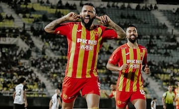 Ronnie Fernández, tras marcar un gol por el Selangor de Malasia.