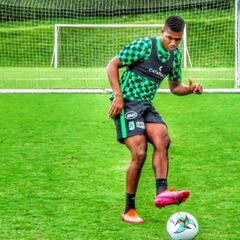 Danovis promete solidez defensiva: "Ofrezco madurez"