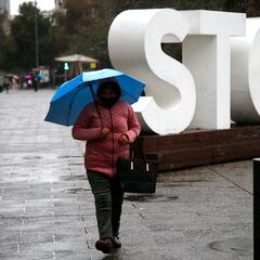 Lluvia en Santiago esta semana: confirman el día que caerá y a qué comienzan las precipitaciones