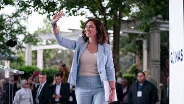 La presidenta de la Comunidad de Madrid y candidata del PP a la reelección el próximo 28M, Isabel Díaz Ayuso, participa en un encuentro con afiliados y simpatizantes populares en el Parque Finca Liana, a 24 de mayo de 2023, en Móstoles, Madrid (España). Ayuso ha visitado hoy Móstoles de cara a las elecciones municipales y autonómicas del 28M. (A. Pérez Meca / Europa Press)
A. Pérez Meca / Europa Press
24/05/2023