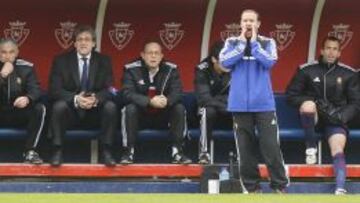 Alfredo Sánchez ejerció de entrenador de Osasuna ante la sanción de Javi Gracia.