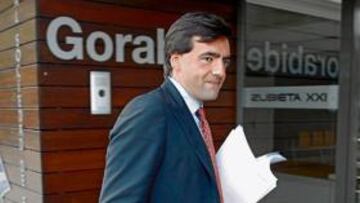 <b>PAPELES. </b>Badiola quiere presentarse ante el juez con las cuentas.