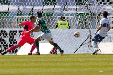 Lo mejor de la agónica igualdad de Wanderers ante la UC