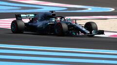 LE CASTELLET, FRANCE - JUNE 22: Lewis Hamilton of Great Britain driving the (44) Mercedes AMG Petronas F1 Team Mercedes WO9 on track during practice for the Formula One Grand Prix of France at Circuit Paul Ricard on June 22, 2018 in Le Castellet, France.  (Photo by Mark Thompson/Getty Images)