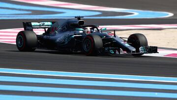 LE CASTELLET, FRANCE - JUNE 22: Lewis Hamilton of Great Britain driving the (44) Mercedes AMG Petronas F1 Team Mercedes WO9 on track during practice for the Formula One Grand Prix of France at Circuit Paul Ricard on June 22, 2018 in Le Castellet, France. (Photo by Mark Thompson/Getty Images)