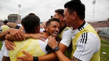 Futbol, Colo Colo vs Universidad de Chile.
Fecha 5, campeonato Nacional 2022.
El jugador de Colo Colo Gabriel Costa, centro, celebra su gol contra Universidad de Chile durante el partido de primera division realizado en el estadio Monumental.
Santiago, Chile.
06/03/2022
Marcelo Hernandez/Photosport
Football, Colo Colo vs Universidad de Chile.
5th date, 2022 National Championship.
Colo Colo’s player Gabriel Costa, center, celebrates his goal against Universidad de Chile during the first division match at Santa Laura stadium.
Santiago, Chile.
06/03/2022
Marcelo Hernandez/Photosport