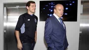 El presidente del Oporto confirma que Casillas le comunicó que se retiraba