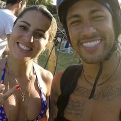 Bufoni, Medina y Kajiya acaban y empiezan el año con Neymar, Arthur, fiesta y vuelo