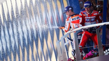 Jorge Lorenzo en el podio de Jerez junto a Pedrosa.