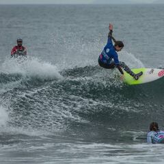Trinidad Segura explica cuál es la realidad del surf femenino en Chile