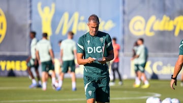 Garitano echa una mirada al pasado